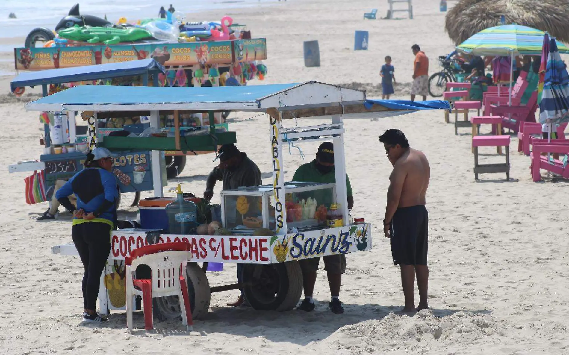 Despues de beber o comer evita entrar al mar, es peligroso